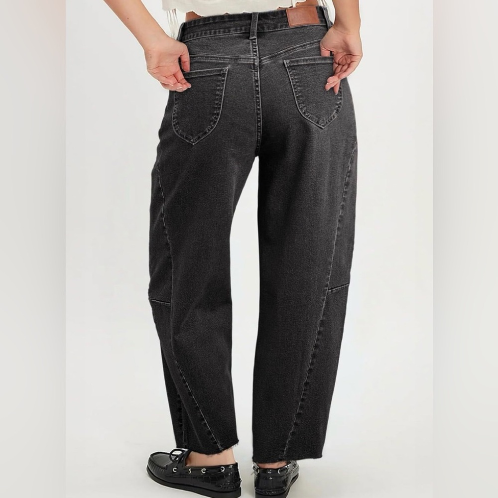 Elegant Black Wide Leg Women's Jeans - Picture 2 of 3